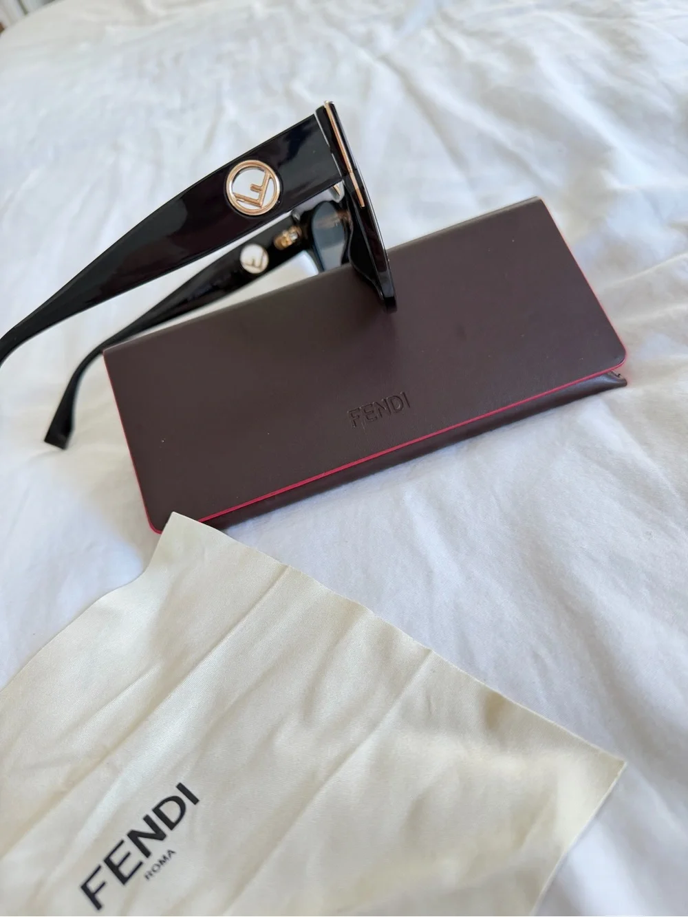 Fendi Black Oversized Cat-Eye Sunglasses